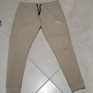 Vanquish Fitness Exodus Joggers and Hoodie